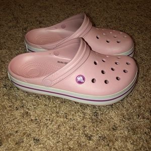 Women’s crocs
